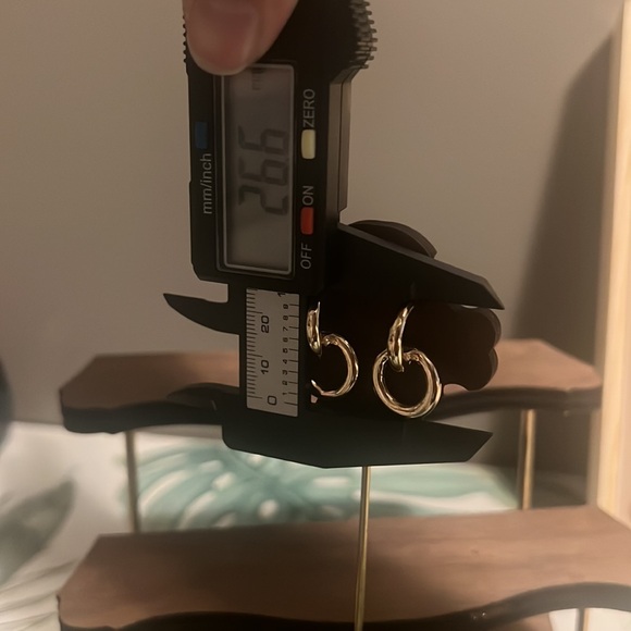 Gold-Plated Copper Geometric Earrings - Picture 6 of 7